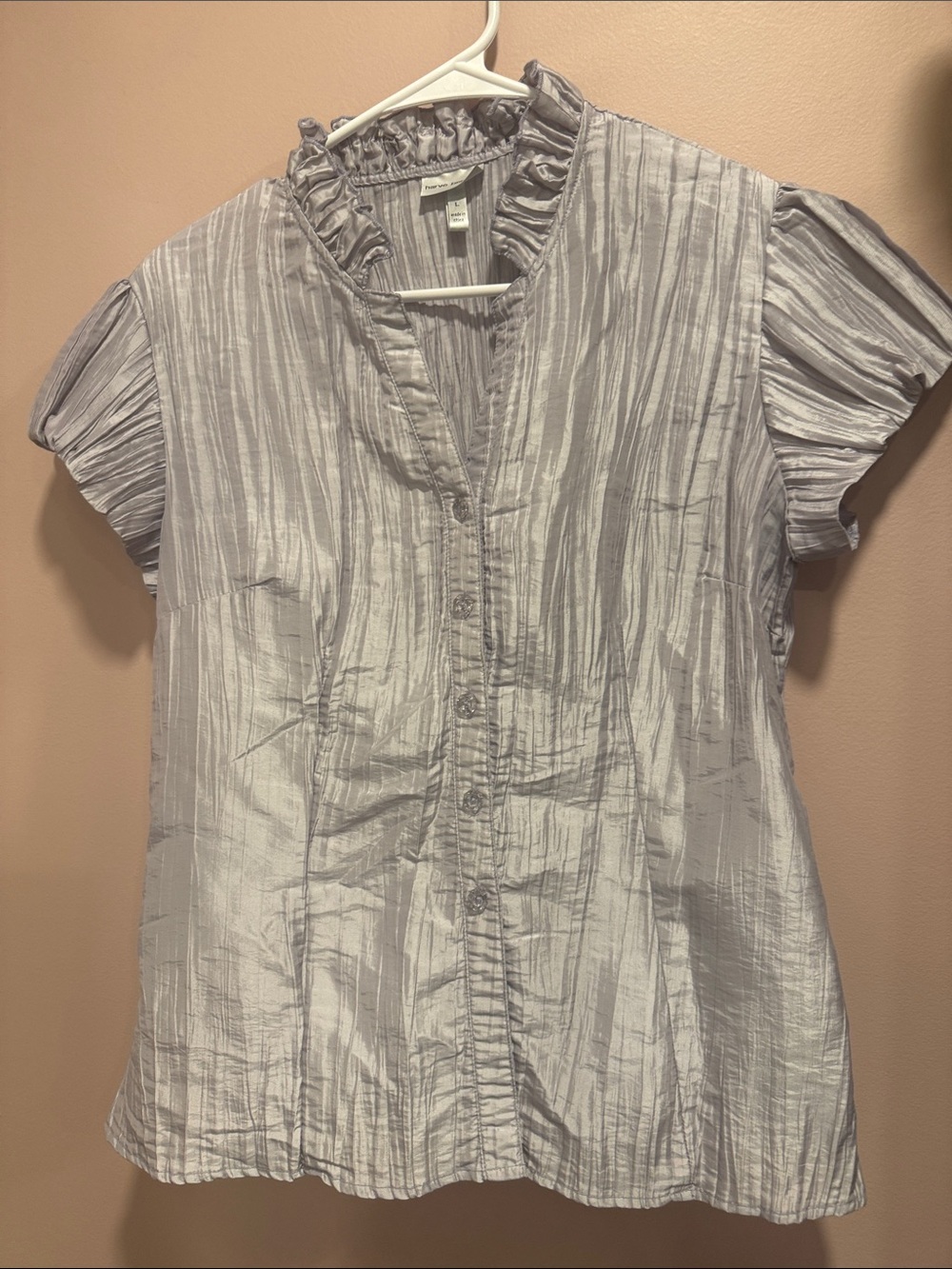 Harve Benard Light Gray Crinkle Button-Front Blouse with Ruffle Neck